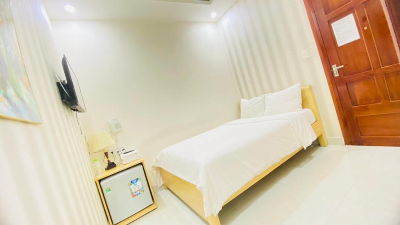 Bong Lua Vang Hotel Далат Экстерьер фото