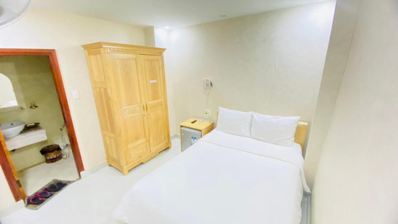 Bong Lua Vang Hotel Далат Экстерьер фото